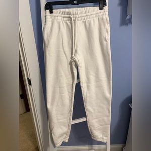 White aritzia cuffed sweatpants barely worn